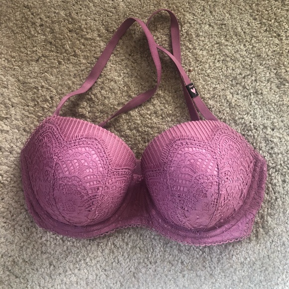 Victoria’s Secret Bra - Picture 1 of 9